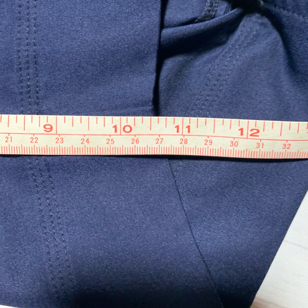 Adidas Women’s Golf Shorts. Navy blue. Size 2. - Picture 8 of 10